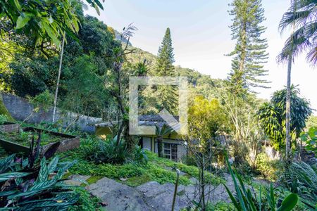 Casa à venda com 250m², 4 quartos e 5 vagasÁrea Externa