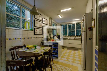 Casa à venda com 250m², 4 quartos e 5 vagasCozinha