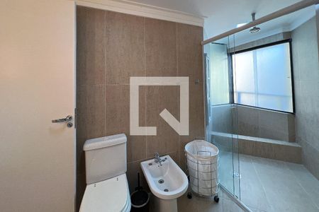 Apartamento à venda com 161m², 3 quartos e 3 vagasBanheiro da Suíte 1