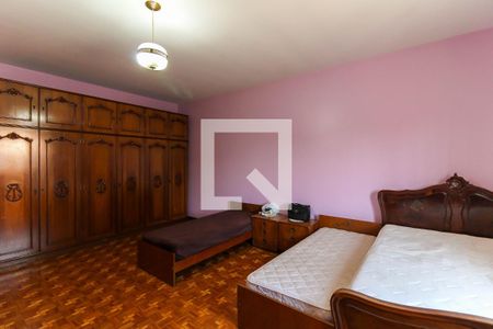 Casa à venda com 180m², 2 quartos e 2 vagas Casa à venda com 180m², 2 quartos e 2 vagasQuarto 1