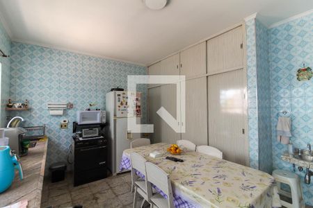 Casa à venda com 180m², 2 quartos e 2 vagasCozinha