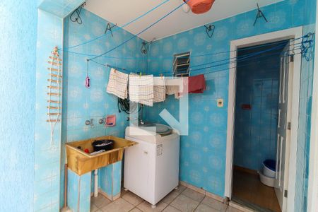 Casa à venda com 180m², 2 quartos e 2 vagasÁrea de Serviço