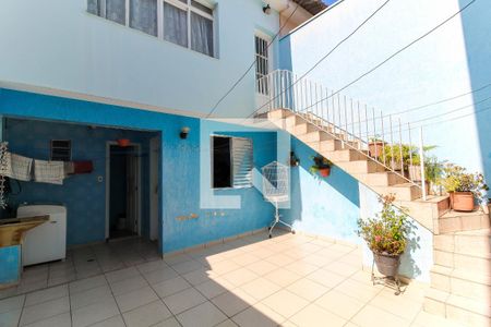 Casa à venda com 180m², 2 quartos e 2 vagasQuintal