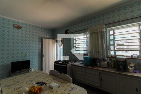 Casa à venda com 180m², 2 quartos e 2 vagasCozinha