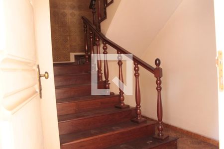 Escada de casa à venda com 3 quartos, 319m² em Nova Campinas, Campinas