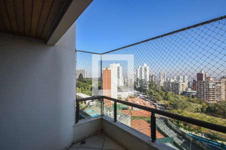 Varanda de apartamento à venda com 4 quartos, 300m² em Vila Suzana, São Paulo