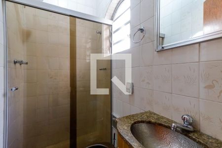 Casa à venda com 340m², 3 quartos e 6 vagasBanheiro da Suíte 2