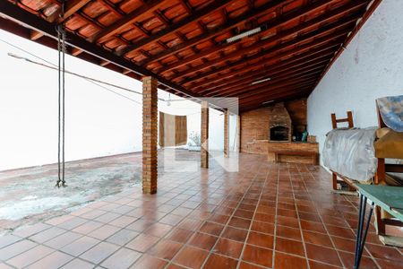 Casa à venda com 340m², 3 quartos e 6 vagasChurrasqueira