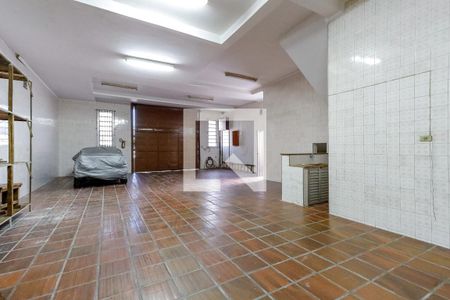 Casa à venda com 340m², 3 quartos e 6 vagasGaragem