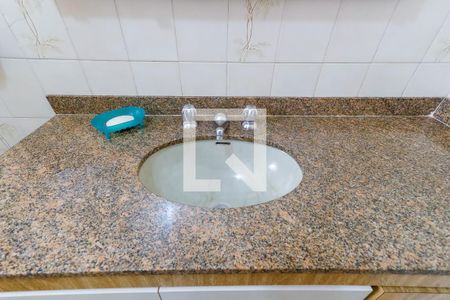 Casa à venda com 340m², 3 quartos e 6 vagasBanheiro da Suíte 1