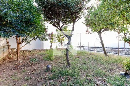 Casa à venda com 340m², 3 quartos e 6 vagasQuintal