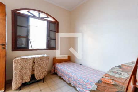 Casa à venda com 340m², 3 quartos e 6 vagasQuarto de Serviço