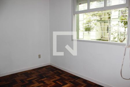Quarto 1 de apartamento para alugar com 2 quartos, 46m² em Cristal, Porto Alegre