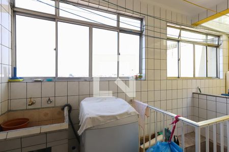 Casa à venda com 173m², 3 quartos e 4 vagasLavanderia