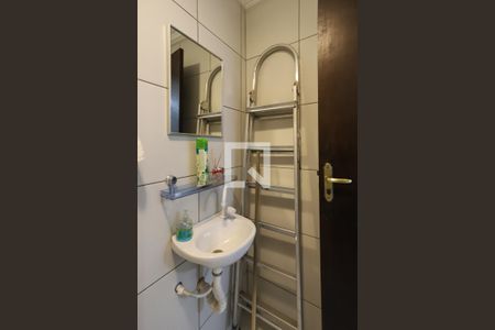 Casa à venda com 173m², 3 quartos e 4 vagasBanheiro