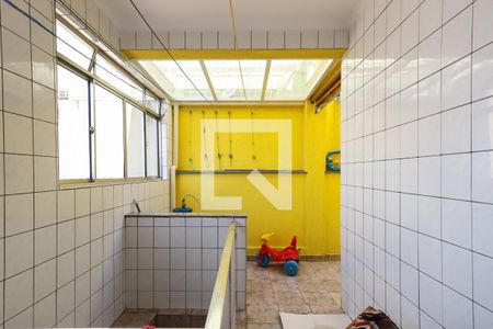 Casa à venda com 173m², 3 quartos e 4 vagasLavanderia