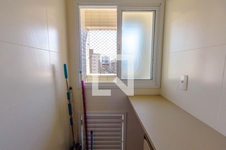 Apartamento para alugar com 70m², 2 quartos e 1 vagaÁrea de Serviço