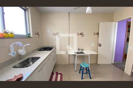 Apartamento à venda com 130m², 3 quartos e 1 vagaCozinha 