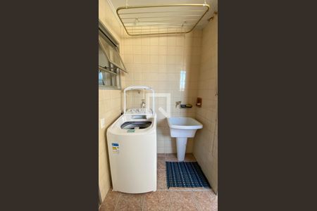 Apartamento à venda com 130m², 3 quartos e 1 vagaÁrea de Serviço