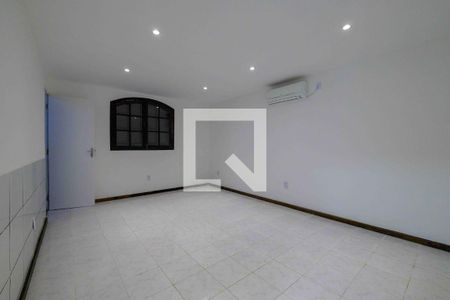 Suíte de casa para alugar com 3 quartos, 140m² em Recreio dos Bandeirantes, Rio de Janeiro