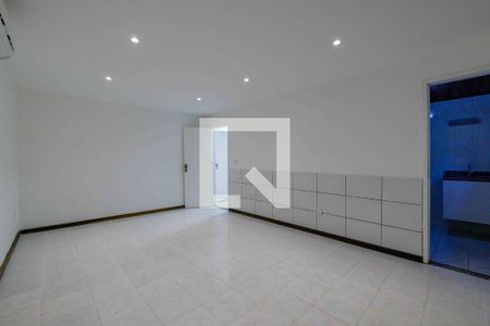Suíte de casa para alugar com 3 quartos, 140m² em Recreio dos Bandeirantes, Rio de Janeiro