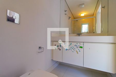 Casa à venda com 350m², 3 quartos e 6 vagasBanheiro da Suíte 3