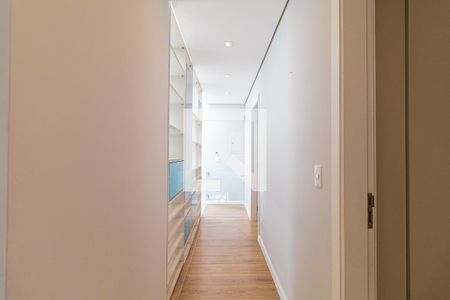 Casa à venda com 350m², 3 quartos e 6 vagasCorredor