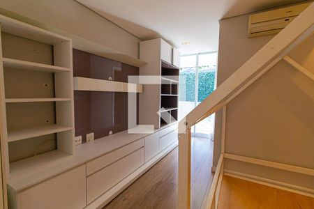 Casa à venda com 350m², 3 quartos e 6 vagasSuíte 3