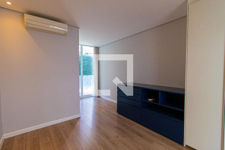 Casa à venda com 350m², 3 quartos e 6 vagasSuíte 2