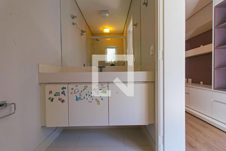 Casa à venda com 350m², 3 quartos e 6 vagasBanheiro da Suíte 3
