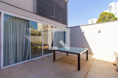 Casa à venda com 350m², 3 quartos e 6 vagasTerraço