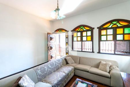 Sala de casa à venda com 6 quartos, 302m² em Nova Suíça, Belo Horizonte