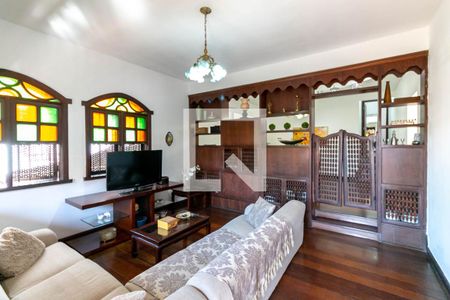 Sala de casa para alugar com 6 quartos, 302m² em Nova Suíça, Belo Horizonte