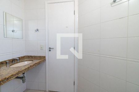 Apartamento à venda com 63m², 2 quartos e 1 vaga Apartamento à venda com 63m², 2 quartos e 1 vagaBanheiro Social
