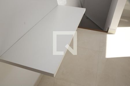 Casa para alugar com 45m², 2 quartos e 1 vagamesa