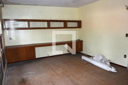 Casa à venda com 440m², 4 quartos e 5 vagasSalão de Festas