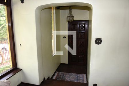 Casa à venda com 440m², 4 quartos e 5 vagasSala