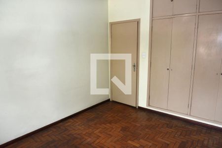 Casa à venda com 440m², 4 quartos e 5 vagasQuarto 1 - Suíte