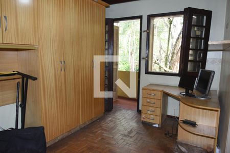 Casa à venda com 440m², 4 quartos e 5 vagasQuarto 2 - Suíte