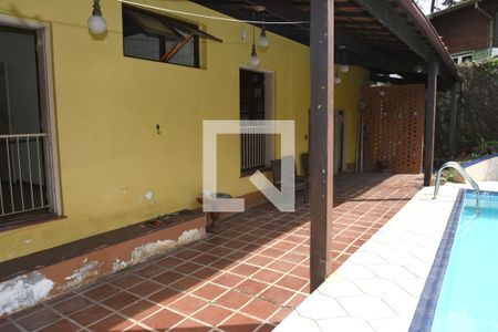Casa à venda com 440m², 4 quartos e 5 vagasQuintal