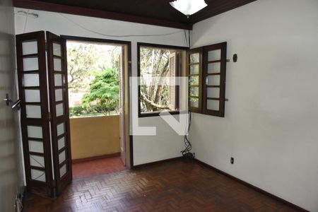 Casa à venda com 440m², 4 quartos e 5 vagasQuarto 1 - Suíte