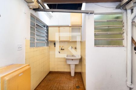 Casa à venda com 140m², 3 quartos e 1 vagaÁrea de Serviço