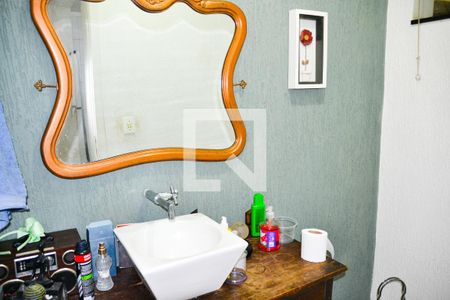 Casa à venda com 165m², 2 quartos e 2 vagasBanheiro social 2