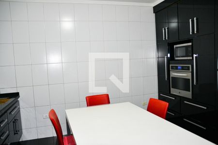 Casa à venda com 165m², 2 quartos e 2 vagasCozinha