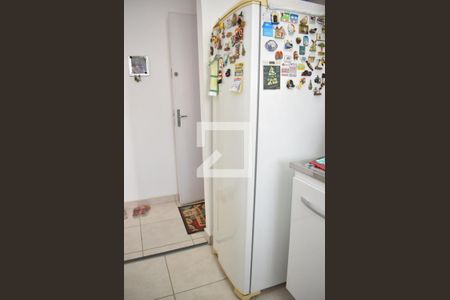 Apartamento para alugar com 47m², 2 quartos e 1 vagaCozinha - Geladeira