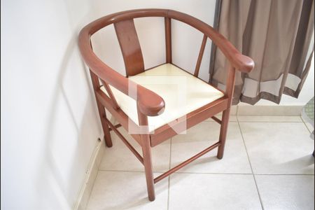 Apartamento para alugar com 47m², 2 quartos e 1 vagaQuarto 2 - Cadeira