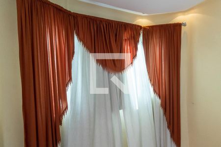 Casa à venda com 240m², 3 quartos e 2 vagasQuarto Suíte