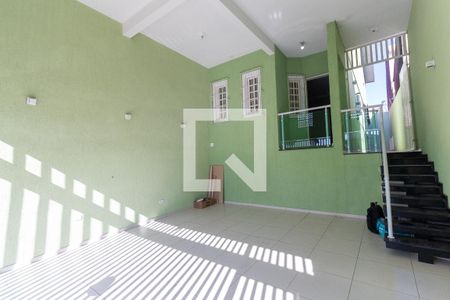 Casa à venda com 240m², 3 quartos e 2 vagasGaragem