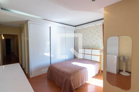 Casa à venda com 240m², 3 quartos e 2 vagasQuarto Suíte