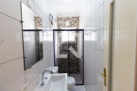 Casa à venda com 240m², 3 quartos e 2 vagasBanheiro 2
